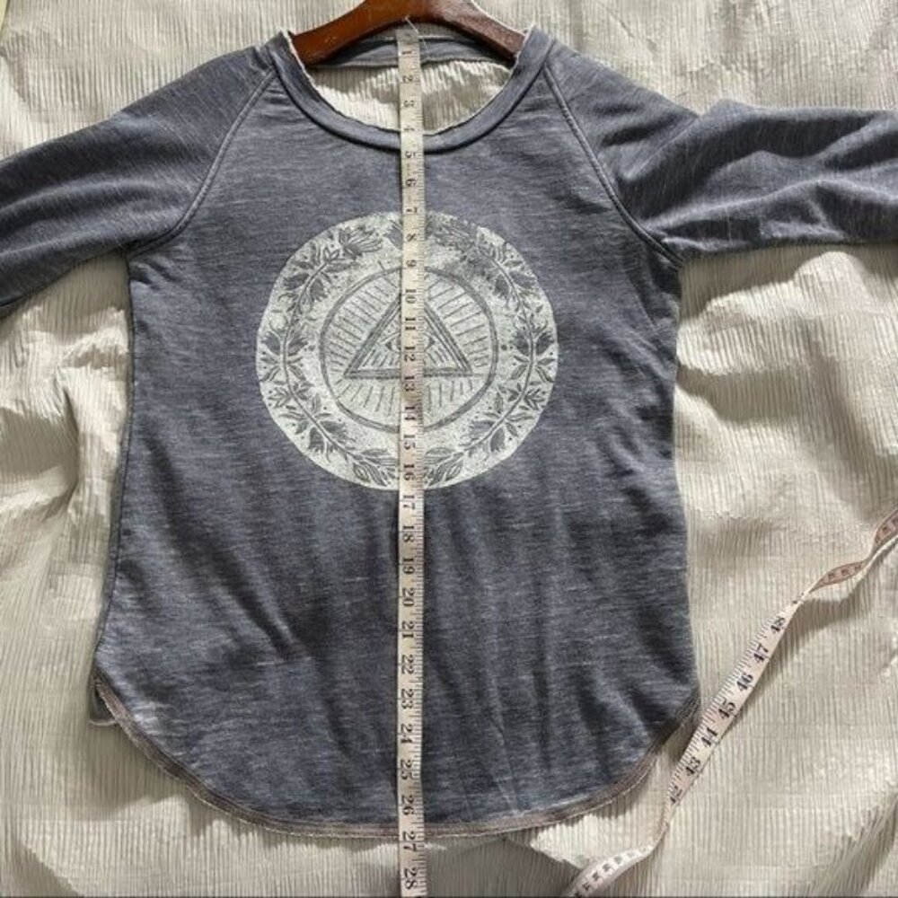 Tokyo Darling Gray Vintage Inspired Sweatshirt with Cutout Super Comfortable XS - Picture 10 of 11